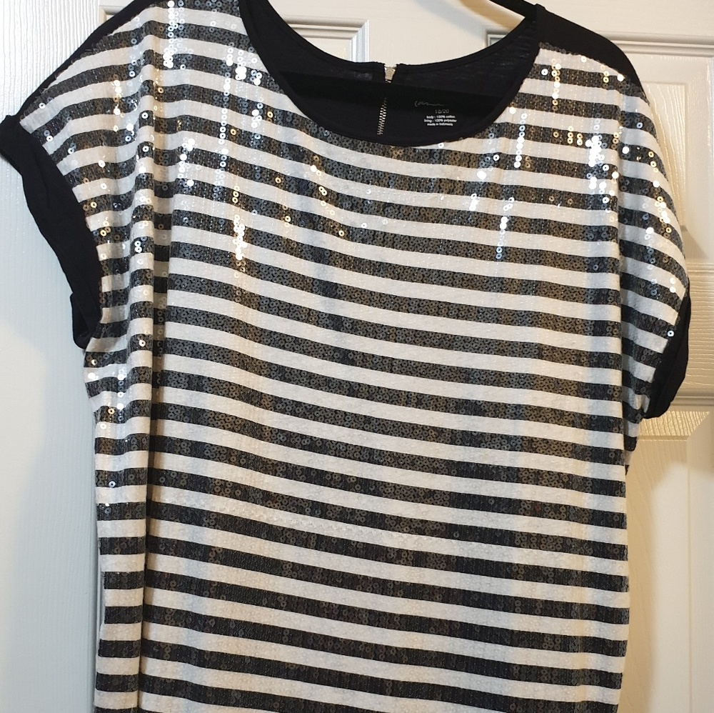 Black/white sequin blouse